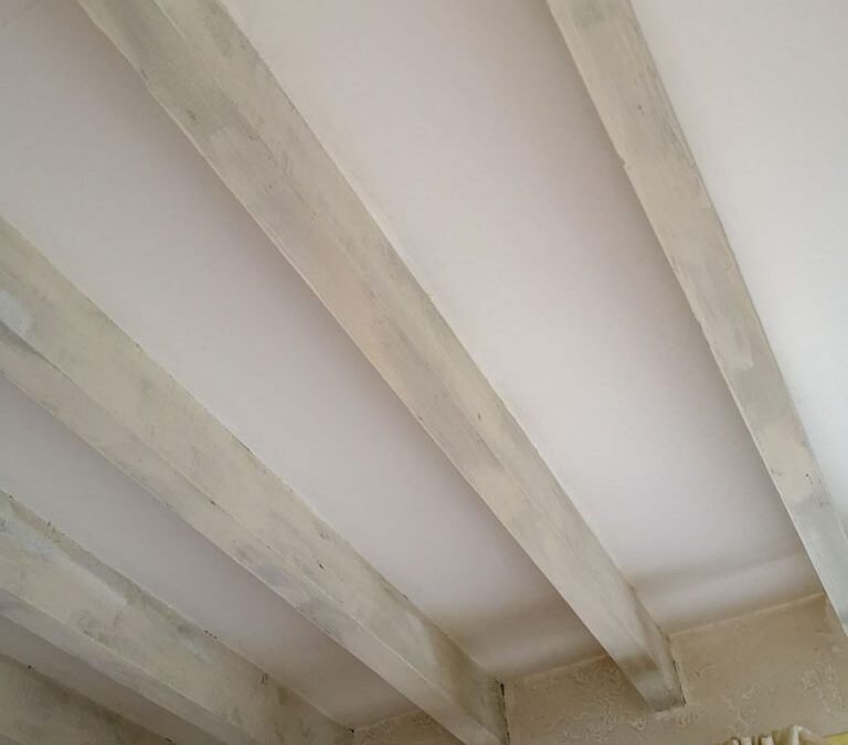 Poutres couleur lin : astuces et inspirations pour un intérieur élégant