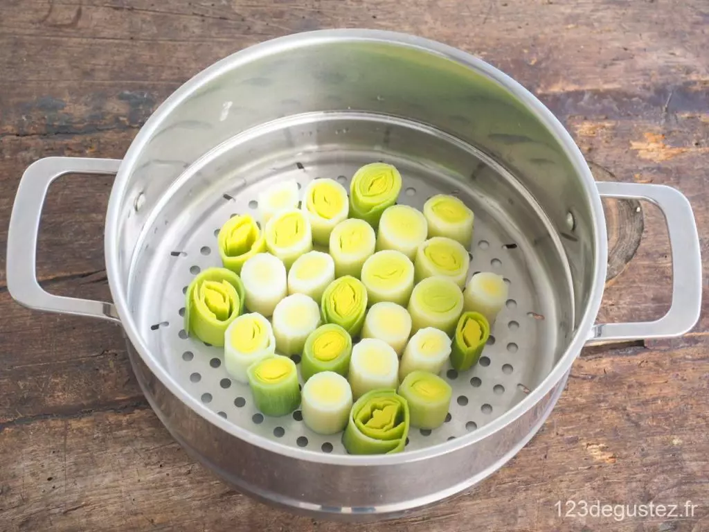 Cuire les poireaux à l'eau