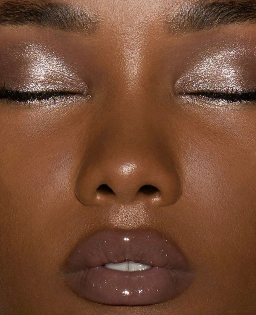 Maquillage yeux noisette doré