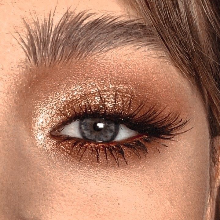 Maquillage yeux noisette doré