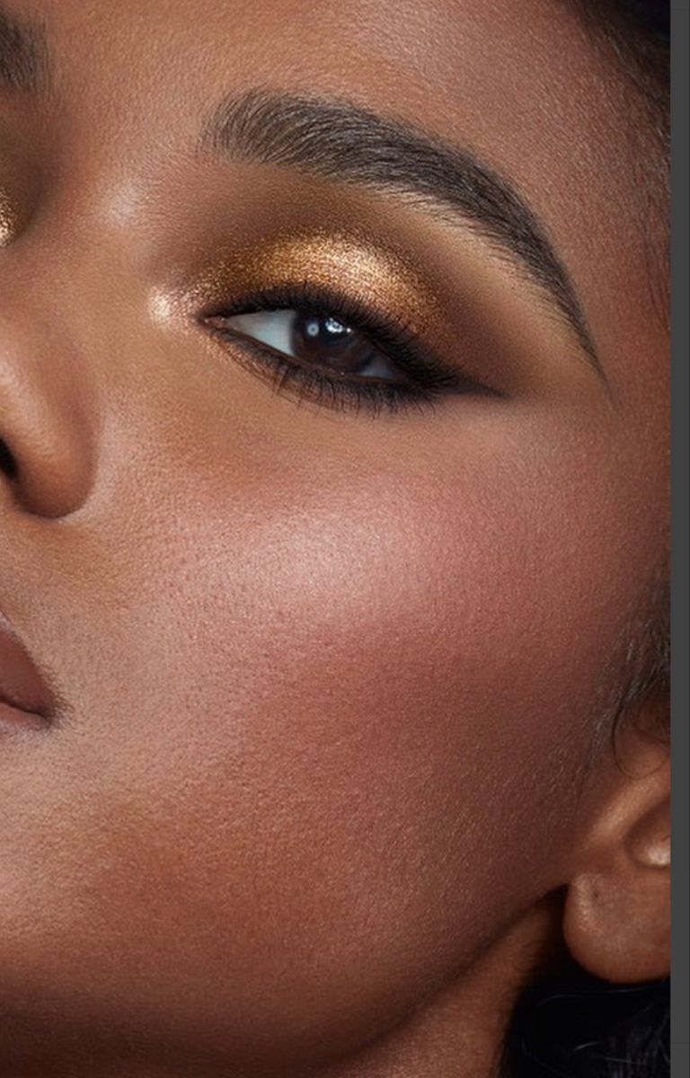 Maquillage yeux noisette